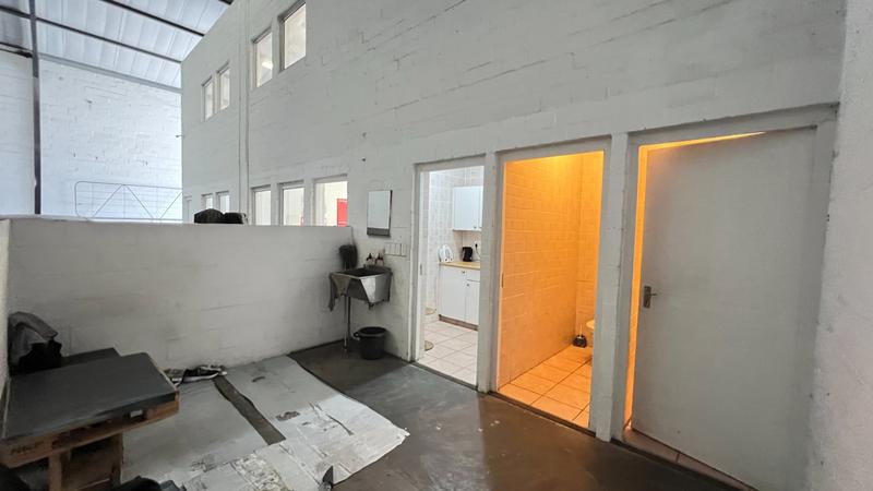 To Let commercial Property for Rent in Montague Gardens Western Cape